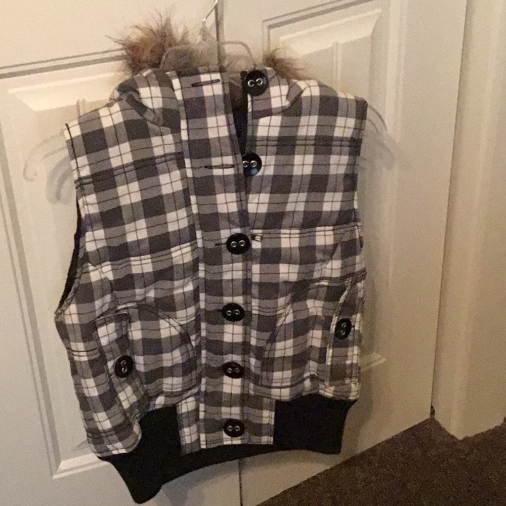 Maurice’s Vest
